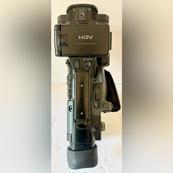 Sony HVR-Z1U 3CCD 1080i HDV Digital HD MiniDVCAM Video Camera Recorder Camcorder - Picture 10 of 17